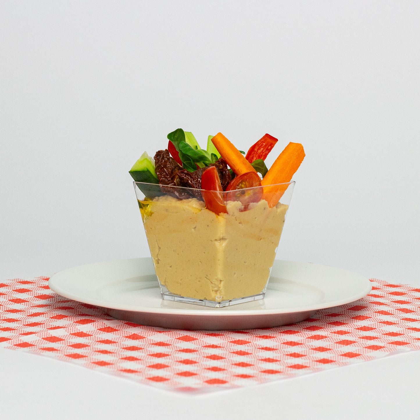 Humus so zeleninou